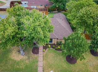 3202 Foxcreek Dr, Richardson, TX 75082