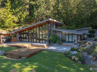 690 Grindstone Harbor Rd, Eastsound, WA 98245