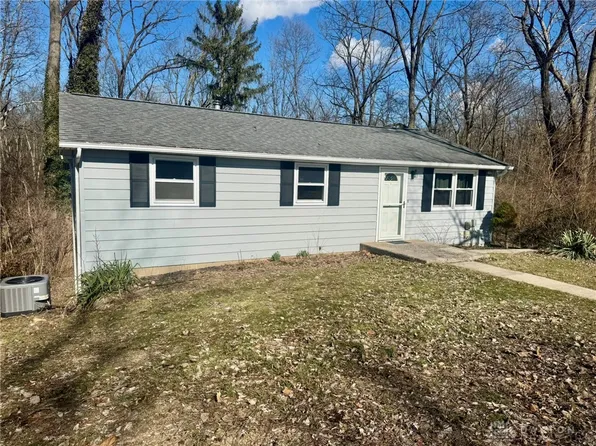 3545 Creek Dr, Greenville, OH 45331