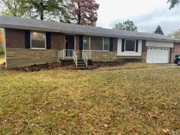 10532 Seaton Dr, Saint Louis, MO 63137