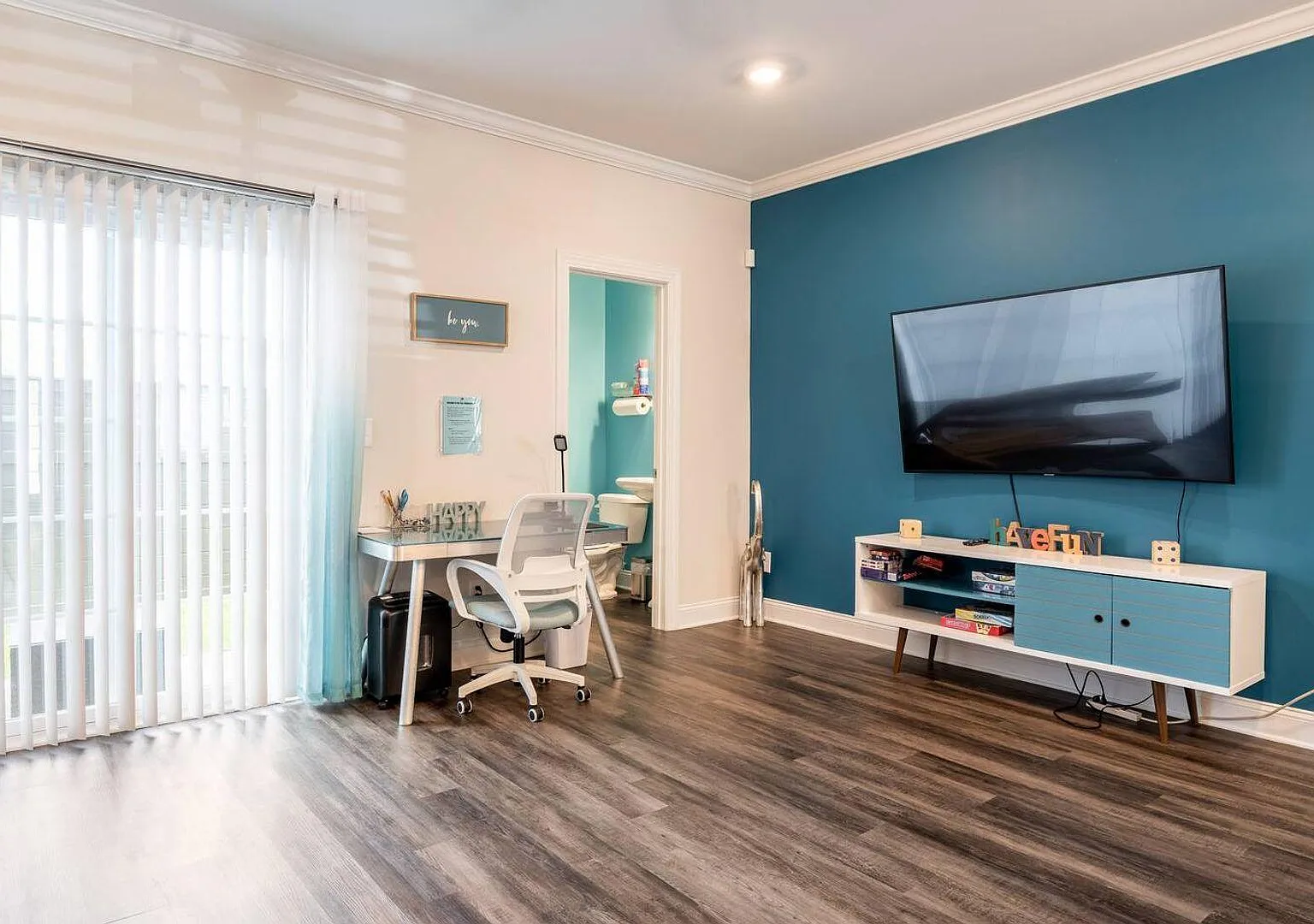2 bed, 2.5 bath, 1301 sqft, $2,295 — Photo 4