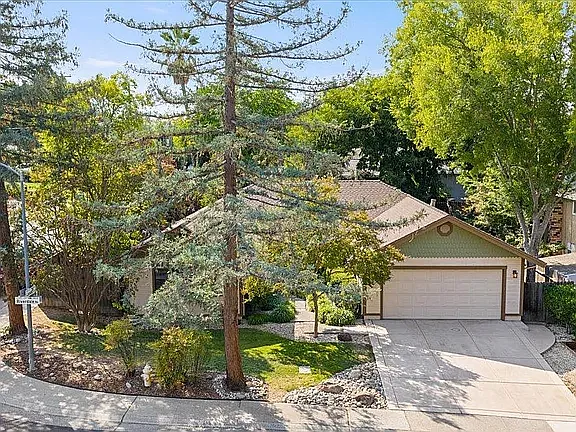 3401 Riverdale Way — Photo 30