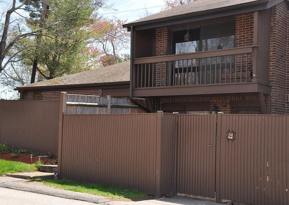 1st image of 6 Orangewood Dr
