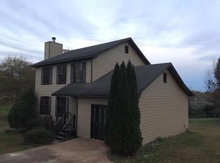 65 Fairlane Dr, Jefferson, GA 30549