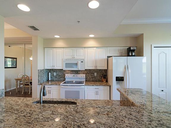 5th image of 9500 Highland Woods Blvd #107