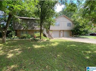 808 3rd Terrace Cir, Pleasant Grove, AL 35127