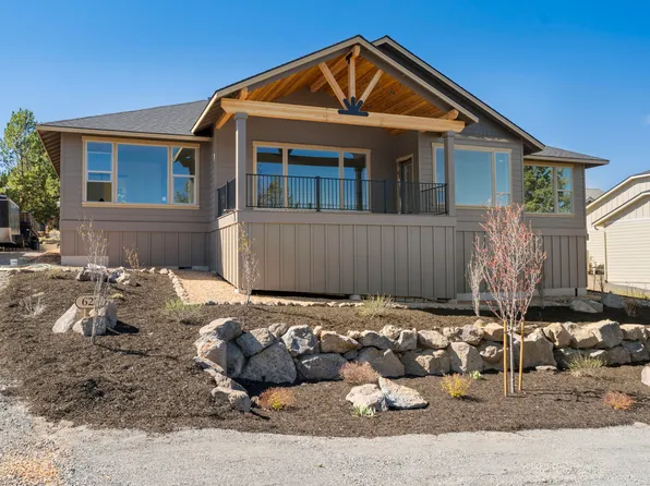 623 Goshawk Dr, Redmond, OR 97756