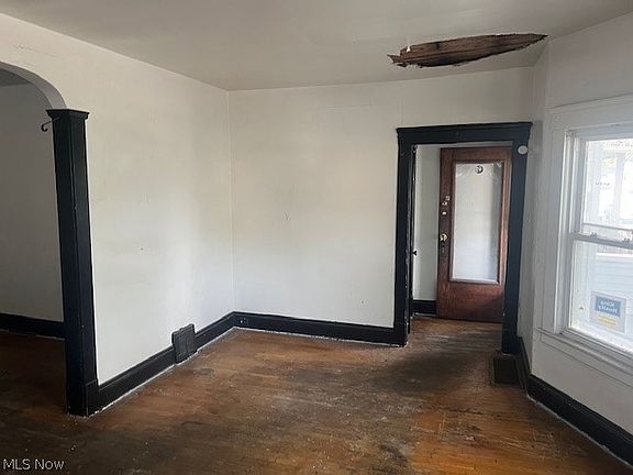 3rd image of 1041 E 147th St