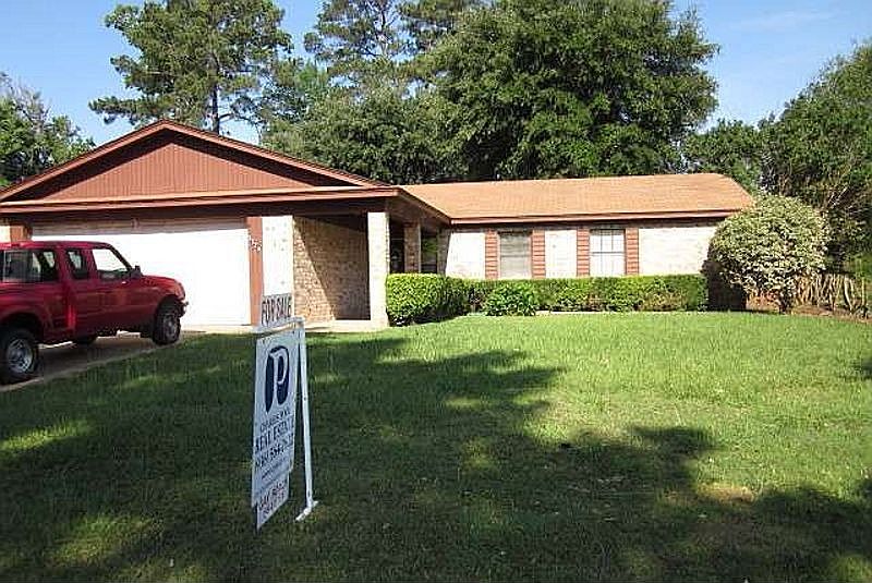 1st image of 3724 Bluff Oak St