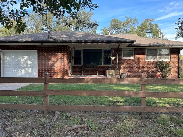 1302 W Fultz St, Wichita, KS 67217