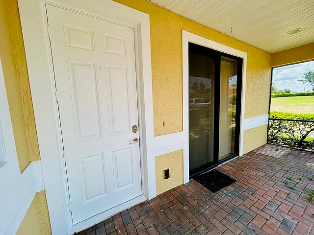 1750 Coriander Dr #1 — Photo 5
