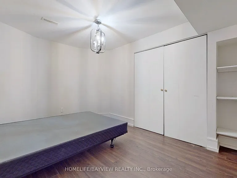 72 Lensmith Dr — Photo 13