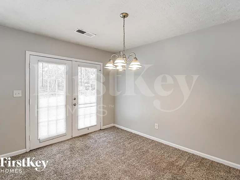 227 Avalon Way — Photo 6