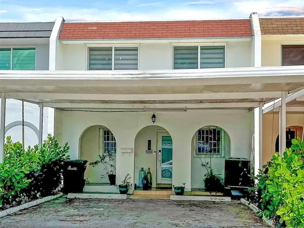 7055 W 2nd Way, Hialeah, FL 33014