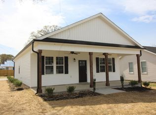 172 E Jackson St, Coats, NC 27521