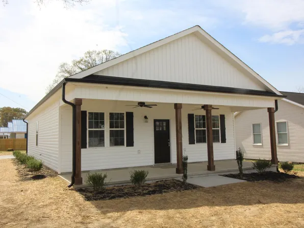 172 E Jackson St, Coats, NC 27521