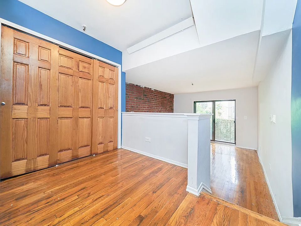 2nd image of 432 E 88th St APT 105