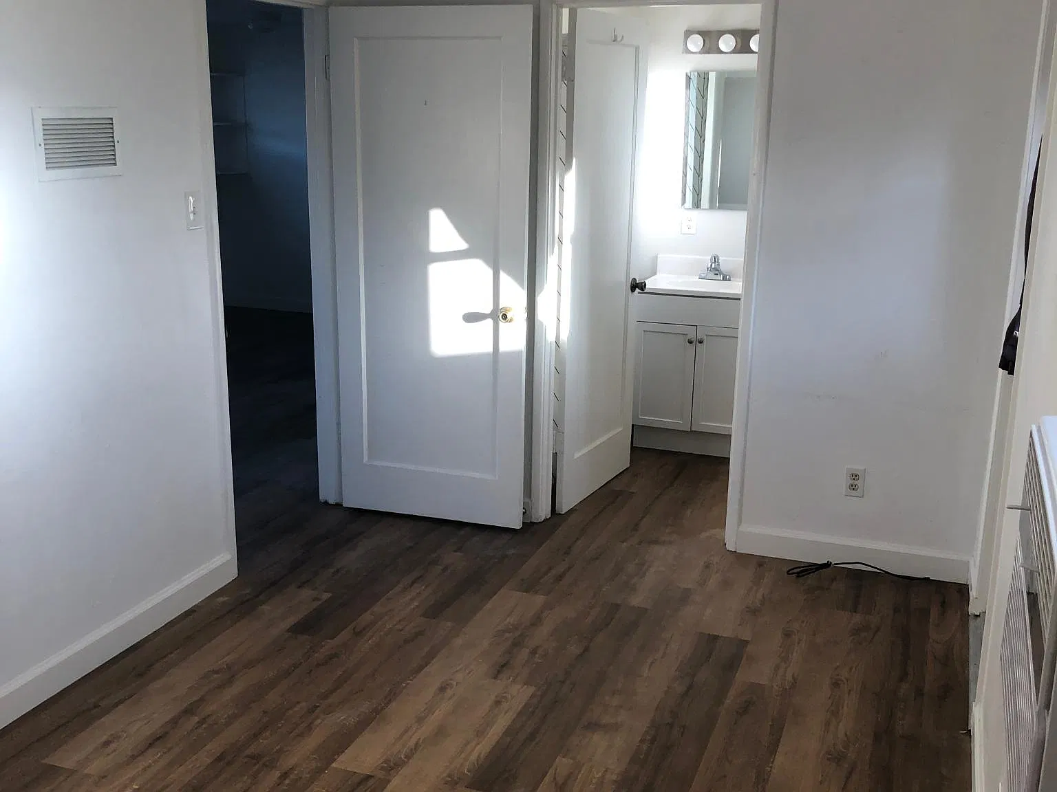 843 S H St — Photo 3