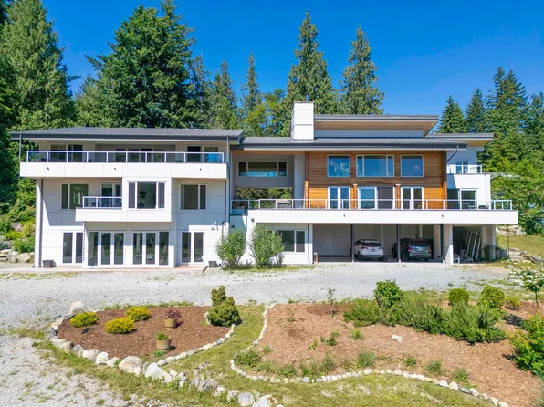 714 Sullivan Rd, Sunshine Coast, BC V0N 2W6
