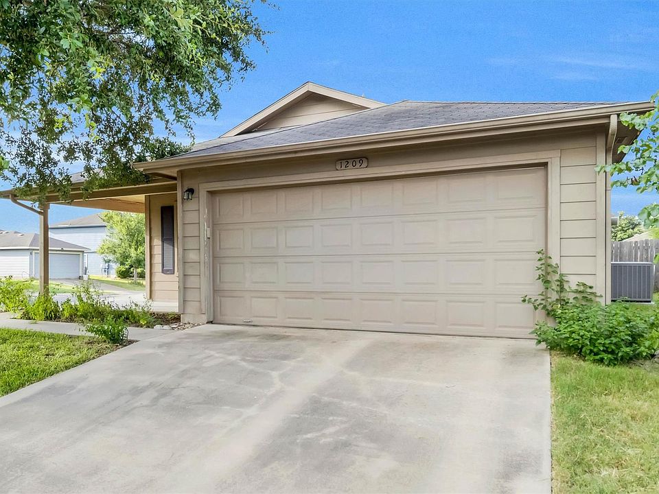 1st image of 1209 Anise Dr