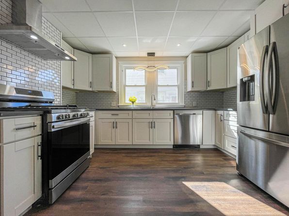 318 Stevens Ave #1