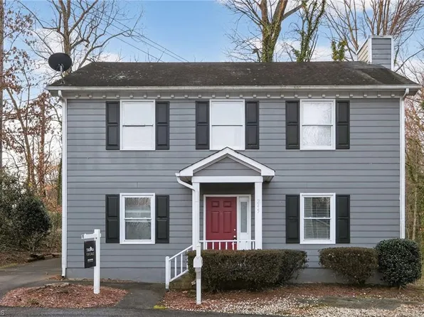 245 Guinevere Ct, Winston Salem, NC 27104