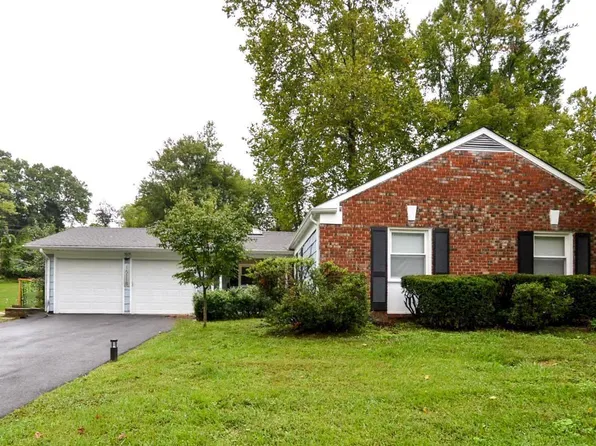 16118 Pointer Ridge Dr, Bowie, MD 20716