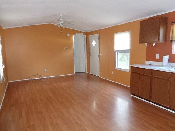 3rd image of 60 Truman Dr