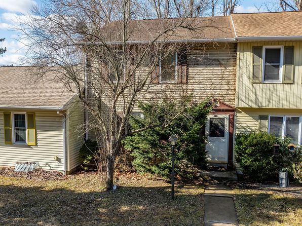 1733 1st St, Danville, PA 17821