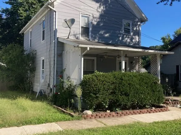 134 8th St NE, New Philadelphia, OH 44663
