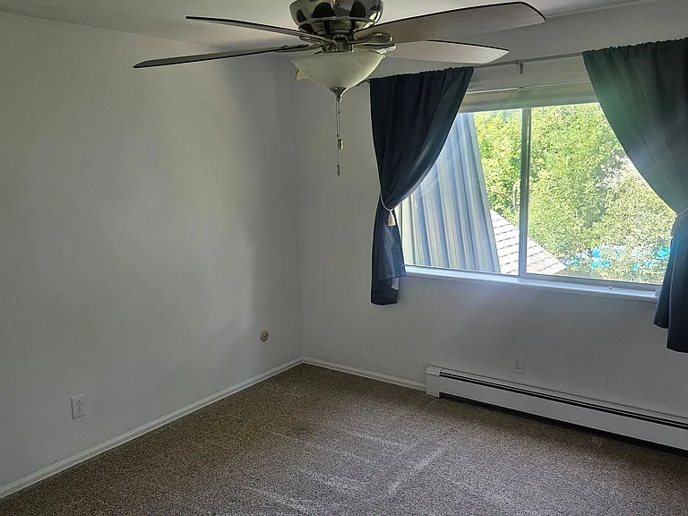 905 E Swallow Rd #4 — Photo 3