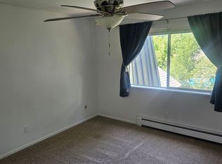 905 E Swallow Rd APT 4, Fort Collins, CO 80525