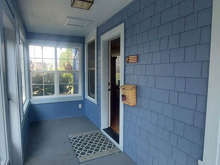 1614 Eldridge Ave — Photo 6