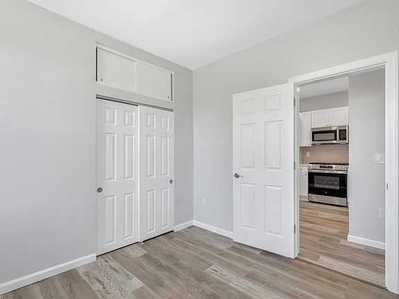 5th image of 274 Ogden Ave APT 9