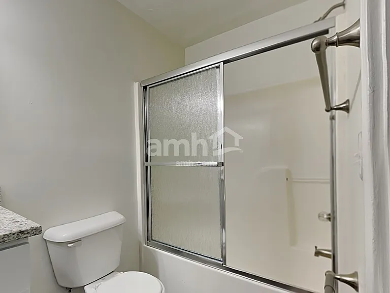 10323 Savannah Ct — Photo 18
