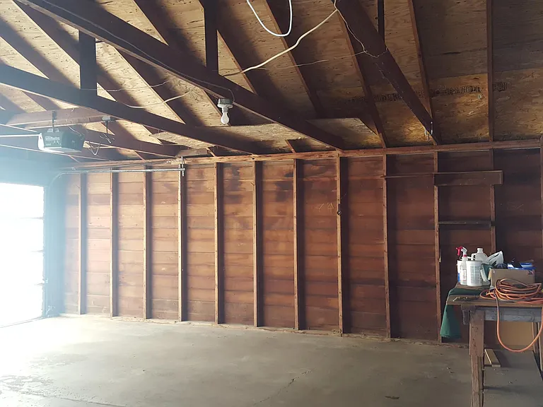 Over Sized 2 Car Garage!