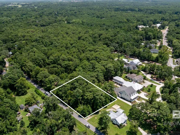 6056 Ponder Rd, Fairhope, AL 36532