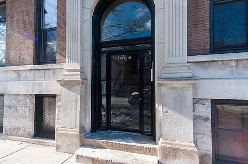 3rd image of 4108 N Southport Ave #2