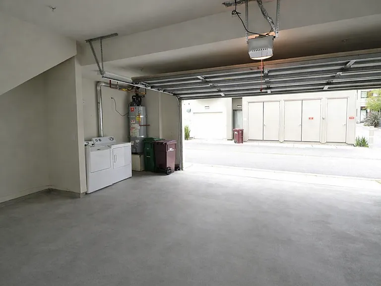 807 Zephyr Dr — Photo 14