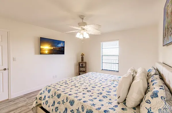 600 Neapolitan Way #457 — Photo 10