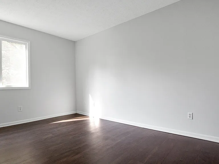 3323 Kristin Ct — Photo 12