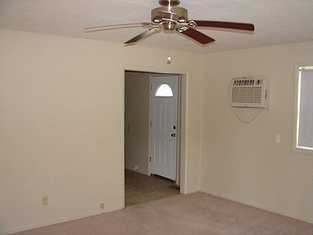 5th image of 422 North St