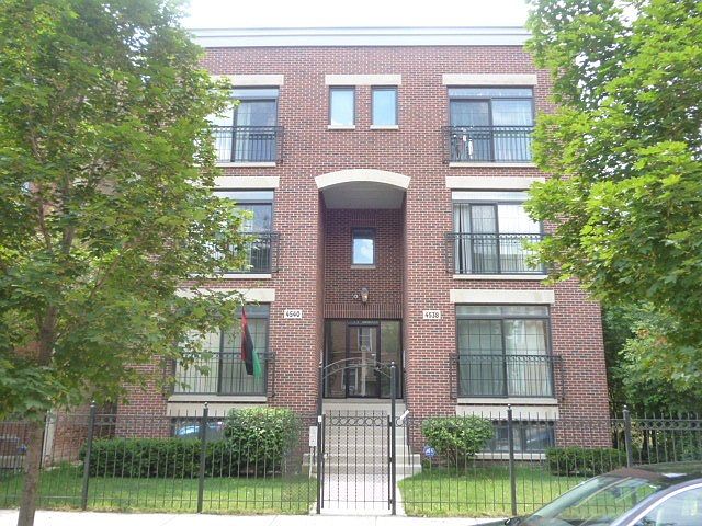 1st image of 4538 S Calumet Ave #B