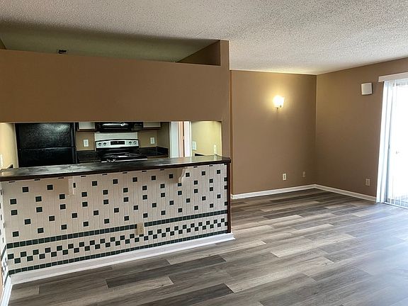 3rd image of 9548 University Terrace Dr APT H