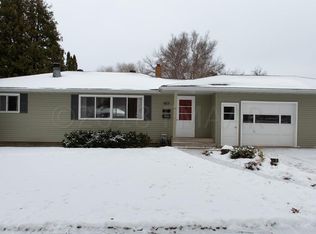 1615 5th Ave S, Moorhead, MN 56560