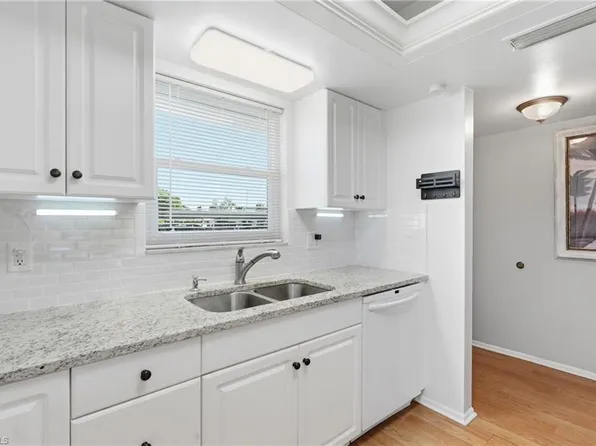 5435 Rattlesnake Hammock #E107, NAPLES, FL 34113