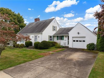 36 Willow Ave, Middletown, RI, 02842