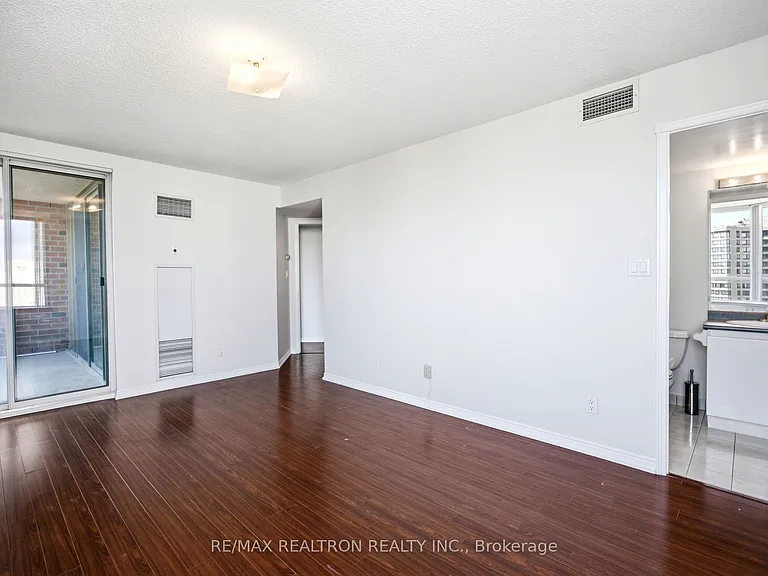 850 Steeles Ave W #1103 — Photo 16