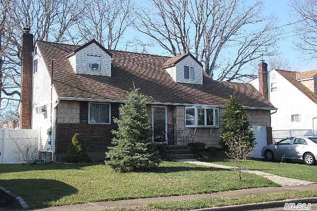 1st image of 28 McKinley Ave