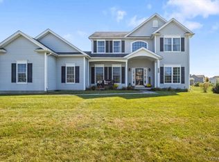 119 Westcombe Park, West Henrietta, NY 14586